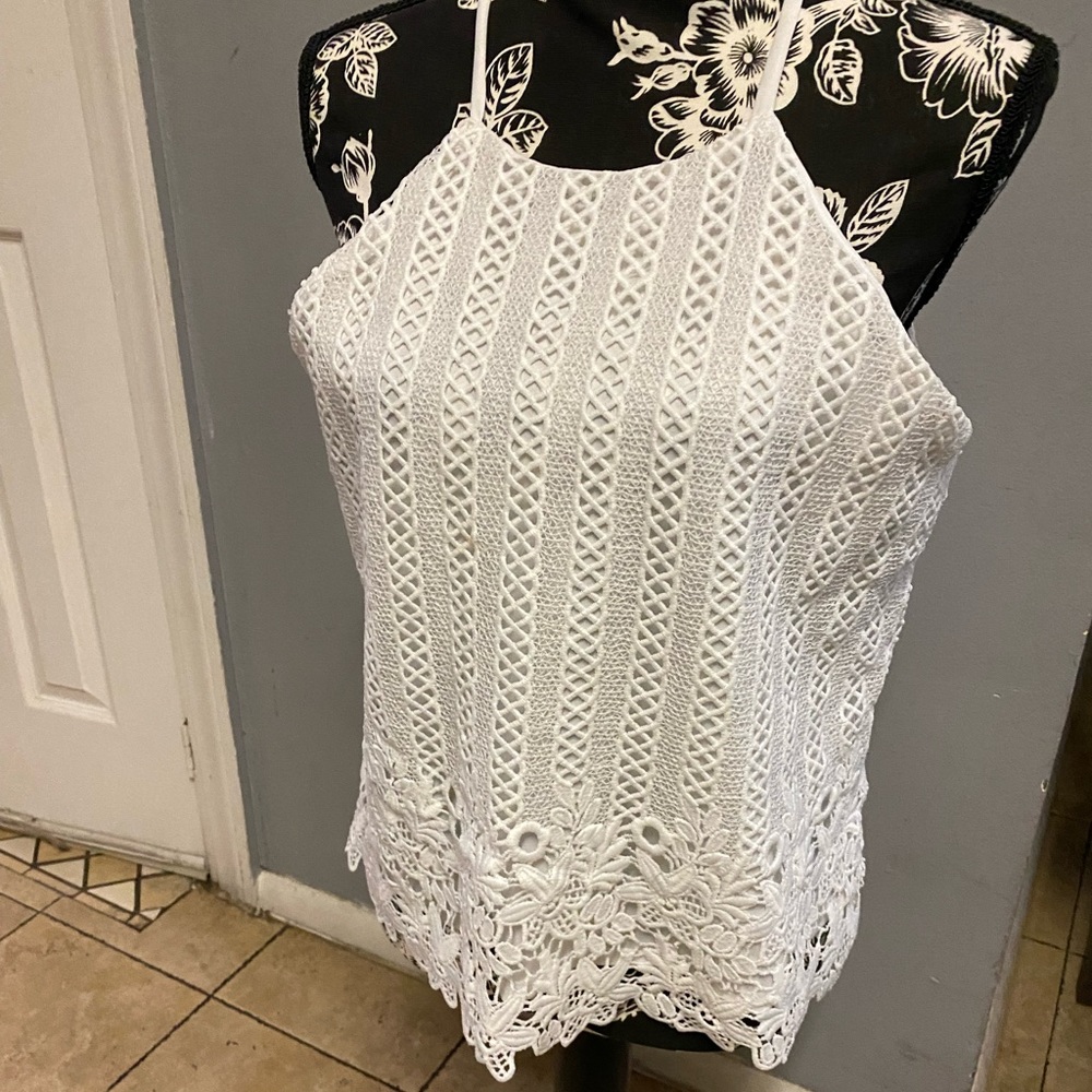 Nicely Designed Top - image 1